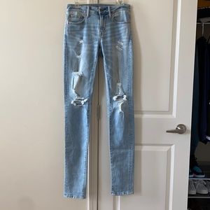 Ripped Light Blue American Eagle Jeans